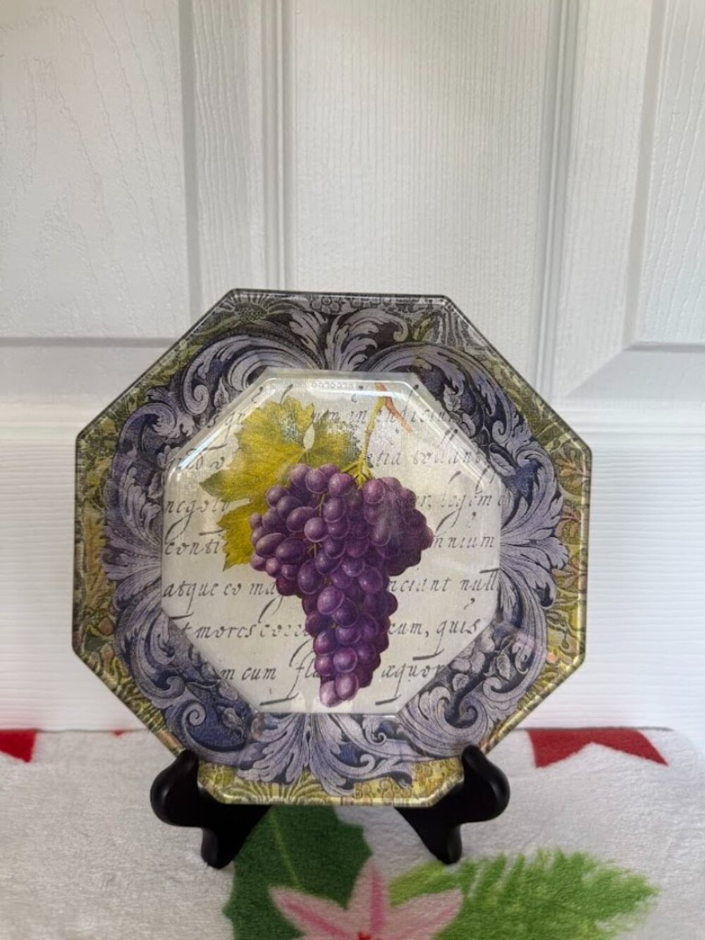 Vintage Arcoroc #22 Octagon With Grape Plate Collection Signed ''P.Scaletta''